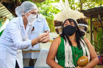 Piauí vacina índios contra a Covid