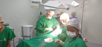 Cesariana de urgência marca reabertura do centro cirúrgico do Hospital de Elesbão Veloso