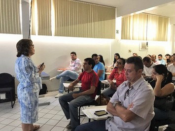 Vigilância Sanitária capacita profissionais de 21 municípios do Piauí 