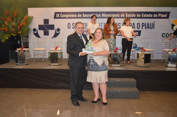 Florentino Neto é homenageado em Congresso  de Secretários Municipais de Saúde do Estado do Piauí